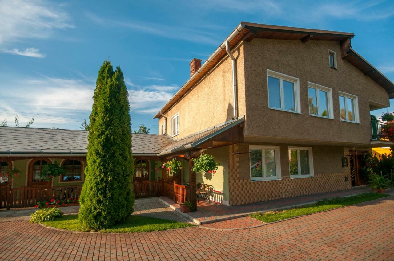 Apartman Pri Zamocku Bešeňová 外观 照片