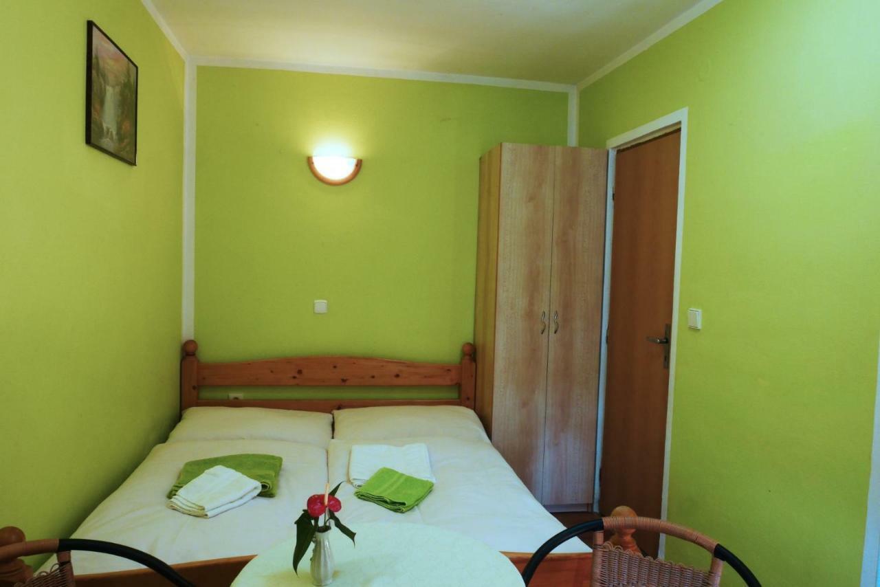 Apartman Pri Zamocku Bešeňová 外观 照片