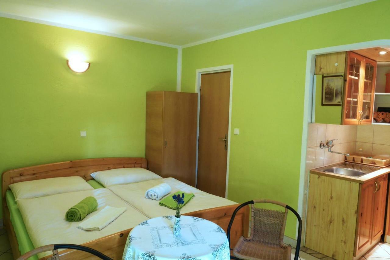 Apartman Pri Zamocku Bešeňová 外观 照片